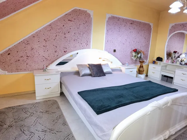 Eladó ház Debrecen, Szabadságtelep 240 nm