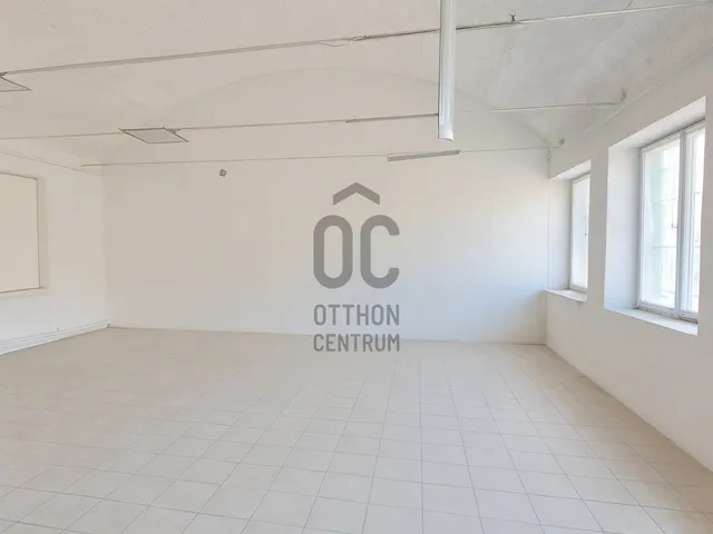Kiadó kereskedelmi és ipari ingatlan Debrecen, Csigekert 420 nm
