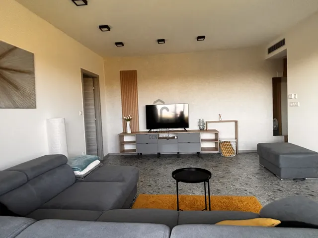 Eladó lakás Debrecen, Sestakert 68 nm