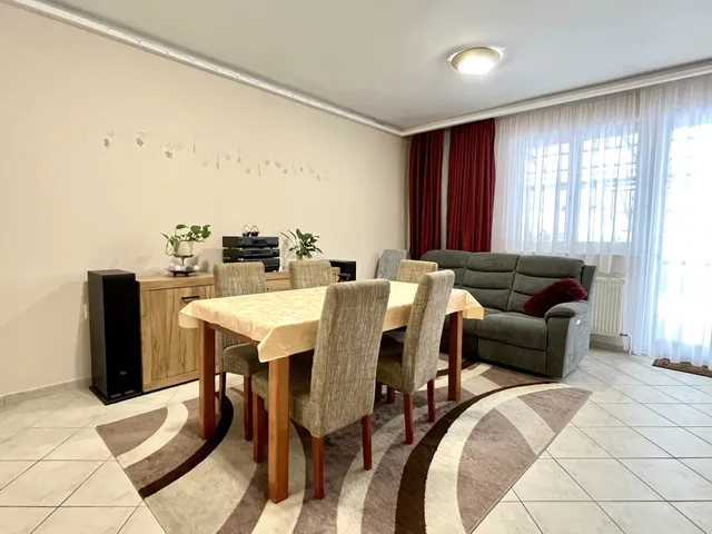 Eladó ház Debrecen, Gerébytelep 220 nm