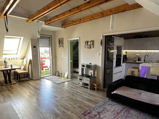 Eladó lakás Hajdúsámson 80 nm