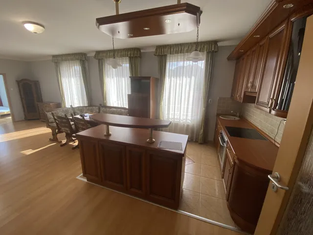 Eladó lakás Debrecen, Belváros 68 nm