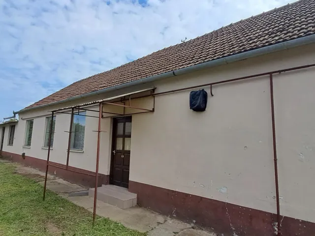 Eladó ház Vámospércs 71 nm