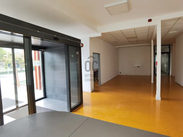 Eladó kereskedelmi és ipari ingatlan Debrecen 6000 nm