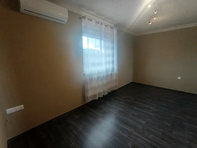 Eladó ház Debrecen, Kerekestelep 200 nm