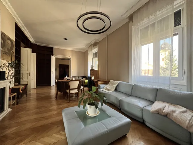 Eladó lakás Debrecen, Belváros 108 nm