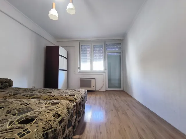 Eladó lakás Debrecen, Libakert 54 nm