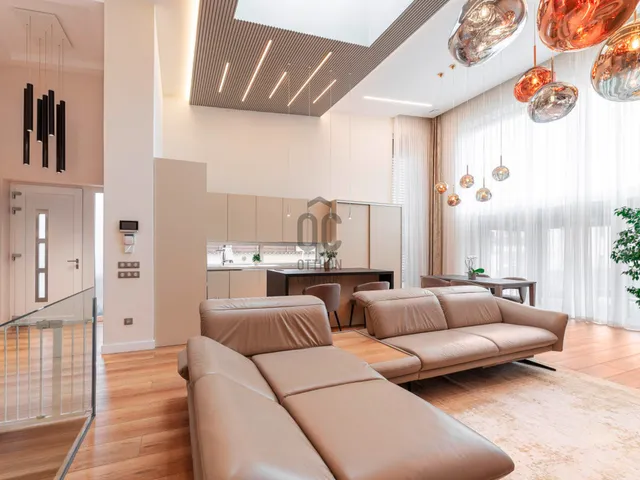 Eladó ház Debrecen, Nyulas 266 nm