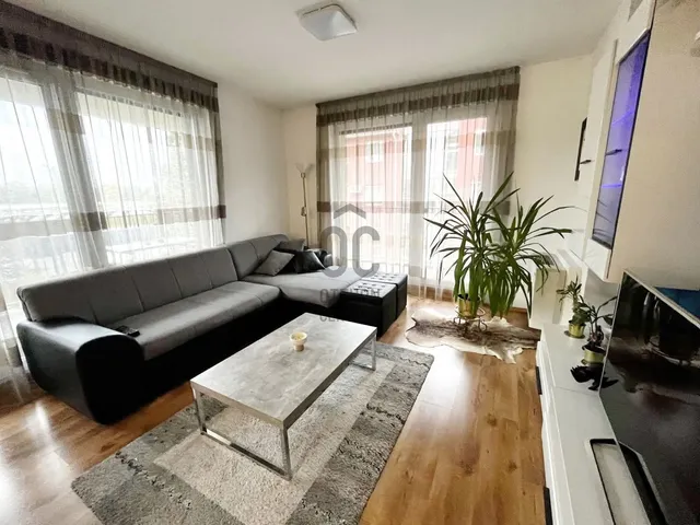 Kiadó lakás Debrecen, Sestakert 68 nm