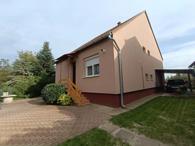 Eladó ház Berettyóújfalu 171 nm