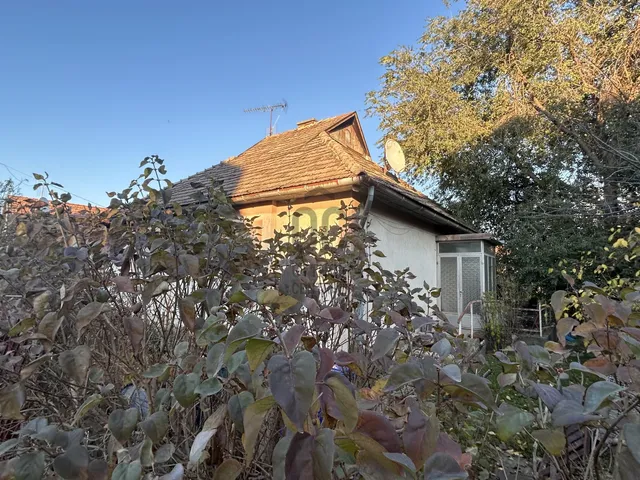 Eladó ház Debrecen, Hatvan utcai kert 100 nm