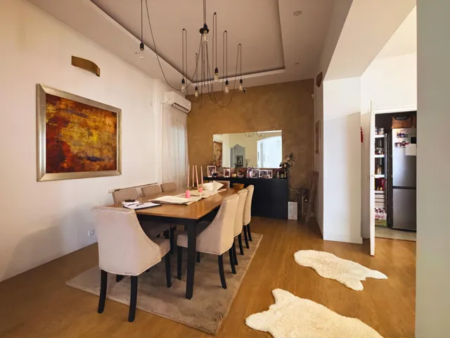 Eladó ház Debrecen, Óváros 303 nm