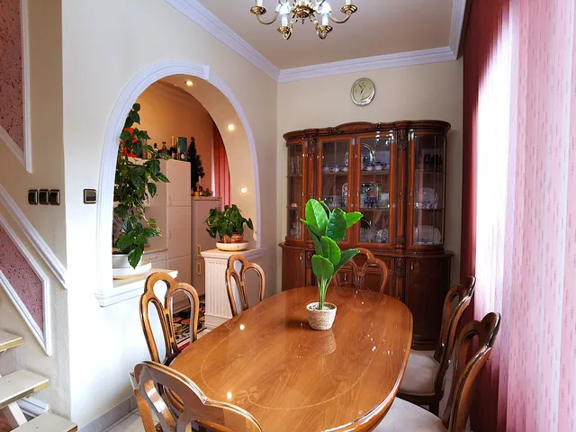 Eladó ház Debrecen 240 nm