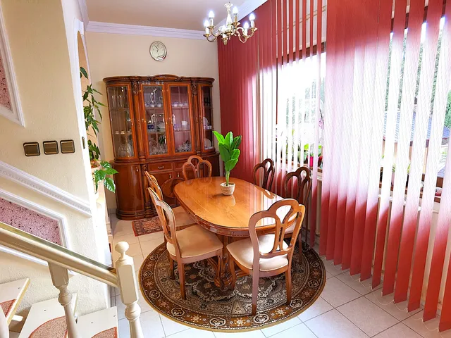 Eladó ház Debrecen 240 nm