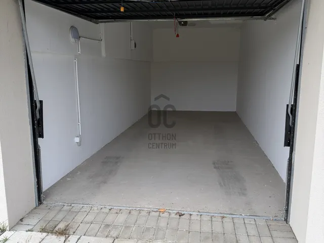 Eladó garázs Debrecen, Belváros, Híd utca 20 nm