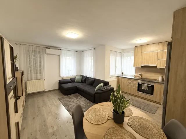 Eladó lakás Debrecen, Hatvan utcai kert 74 nm