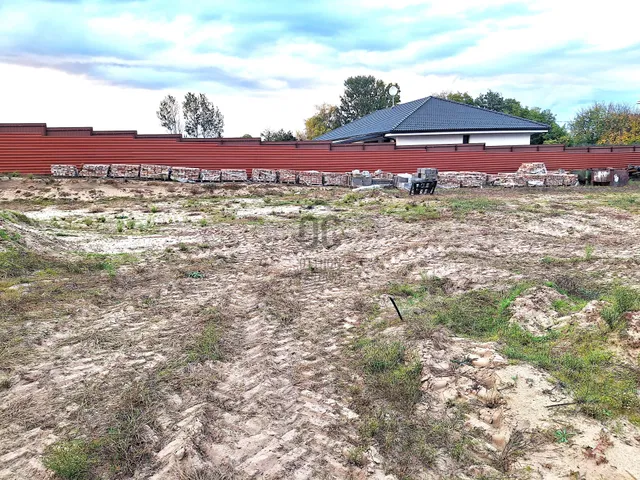 Eladó kereskedelmi és ipari ingatlan Debrecen, Gáspár György-kert 255 nm