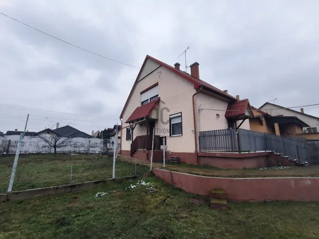 Eladó ház Debrecen, Biharikert 107 nm