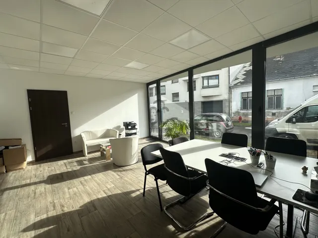 Kiadó kereskedelmi és ipari ingatlan Debrecen, Belváros 46 nm