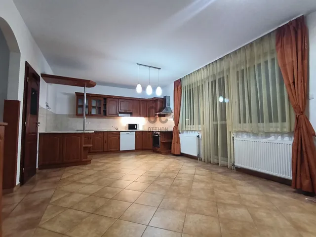 Eladó ház Debrecen, Veres Péter-kert 100 nm