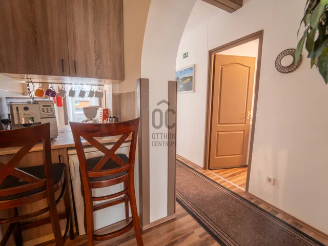 Kiadó kereskedelmi és ipari ingatlan Debrecen, Biharikert 260 nm