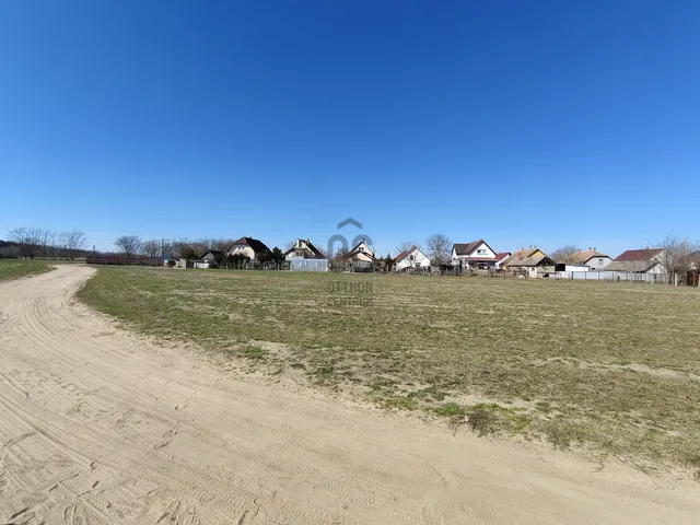 Eladó telek Debrecen, Bánk 1424 nm