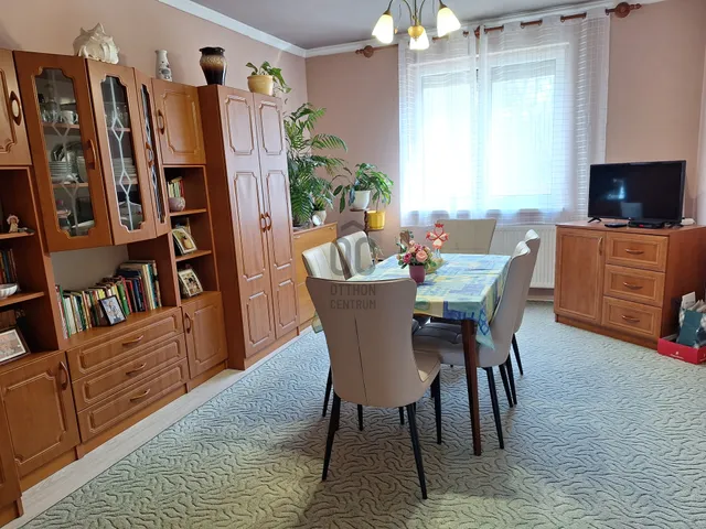 Eladó ház Debrecen, Júliatelep 135 nm