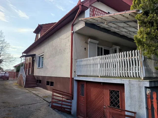 Eladó ház Debrecen, Pércsikert 96 nm