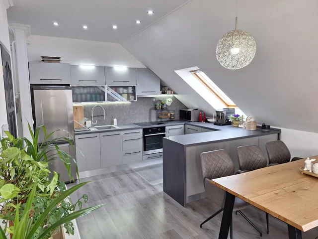 Eladó lakás Debrecen, Epreskert 78 nm