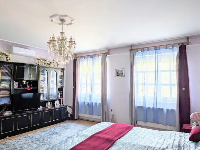 Eladó ház Debrecen, Biharikert 191 nm