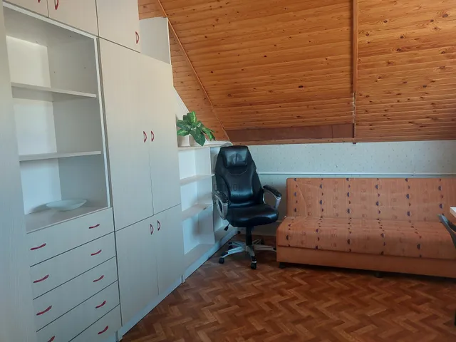 Kiadó ház Debrecen, Lencztelep 50 nm