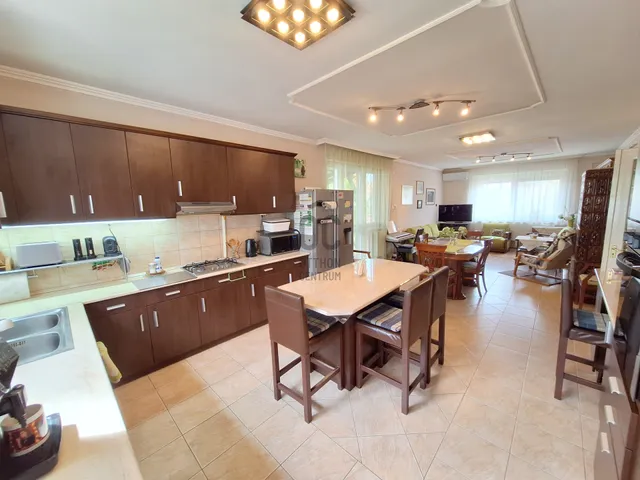 Eladó ház Téglás 142 nm