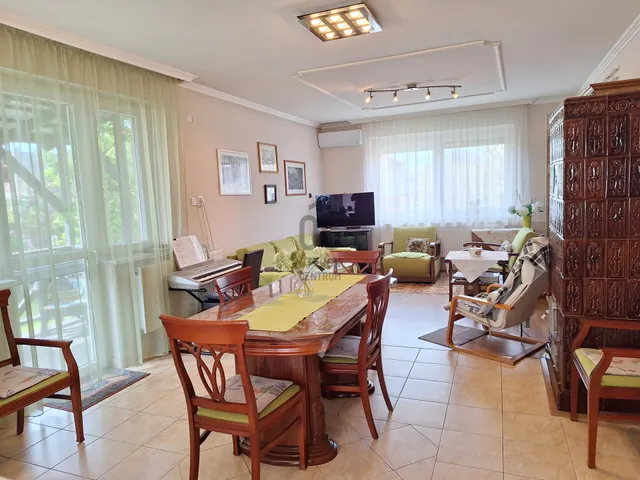 Eladó ház Téglás 142 nm