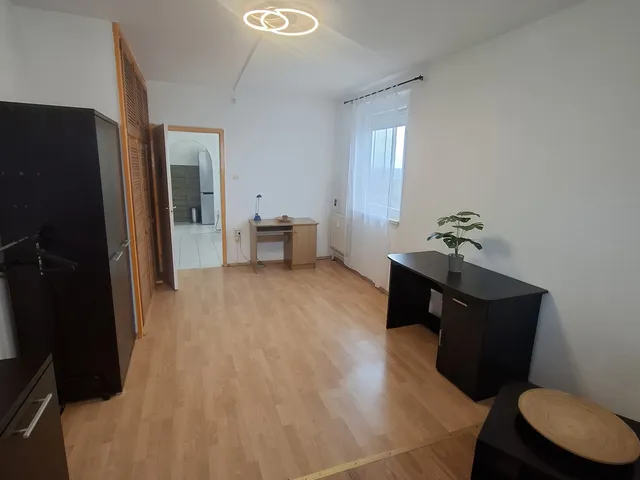 Eladó lakás Debrecen, Sestakert 62 nm