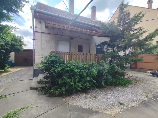 Eladó ház Debrecen, Dobozi lakótelep 125 nm