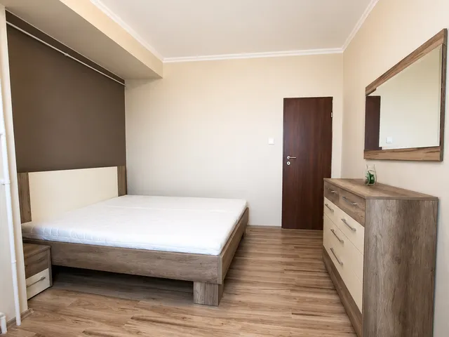 Kiadó lakás Debrecen, Belváros, Piac utca 54 nm