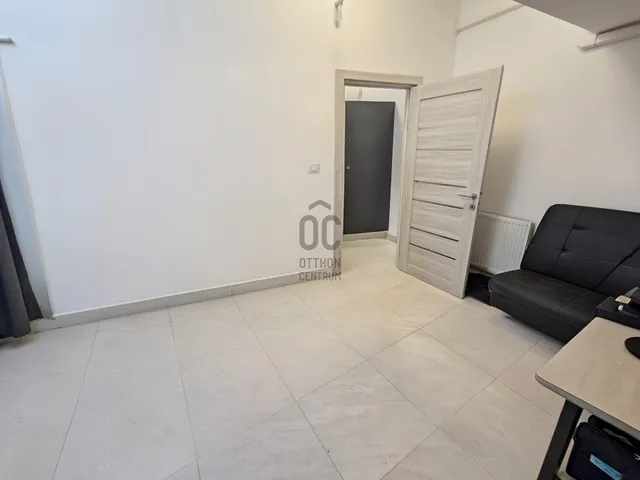 Eladó kereskedelmi és ipari ingatlan Debrecen, Belváros 70 nm