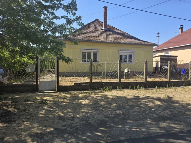 Eladó ház Debrecen, Csapókert 80 nm