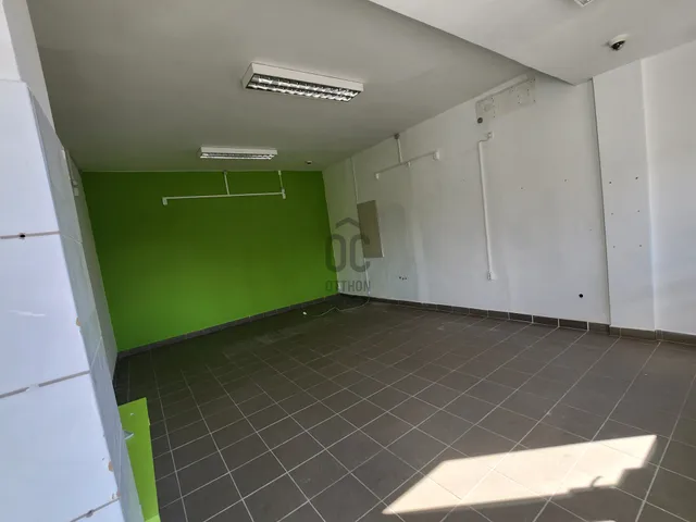 Kiadó kereskedelmi és ipari ingatlan Debrecen, Lencztelep 108 nm