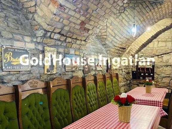 Kiadó kereskedelmi és ipari ingatlan Budapest V. kerület, Belváros, Váci utcában kiadó ÉTTEREM 370 nm