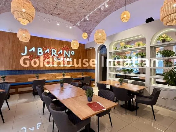 Kiadó kereskedelmi és ipari ingatlan Budapest V. kerület, Bazilikánál MELEG-KONYHÁS 119 nm