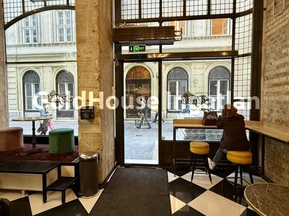 Eladó kereskedelmi és ipari ingatlan Budapest V. kerület, Belváros 203 nm