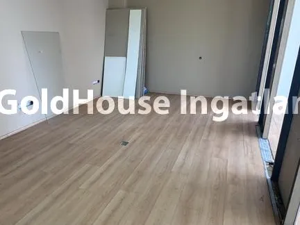 Kiadó kereskedelmi és ipari ingatlan Budapest XVI. kerület 230 nm