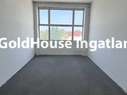 Eladó ház Budapest XVI. kerület 430 nm