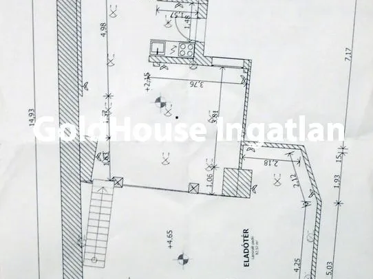 Kiadó kereskedelmi és ipari ingatlan Budapest VI. kerület, Nagy üvegportálos üzlethelyiség 125 nm