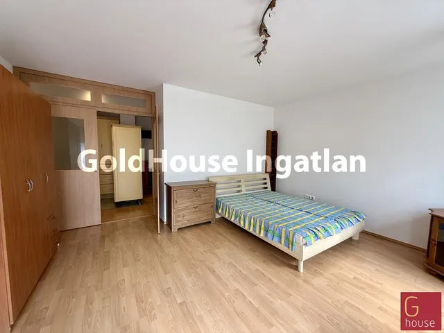 Kiadó lakás Budapest VIII. kerület, Palotanegyed, Rendkívül világos, tágas lakás 56 nm