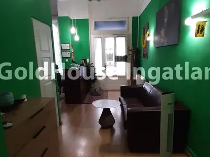 Kiadó kereskedelmi és ipari ingatlan Budapest VI. kerület, Andrássy út-Opera vonzásában 56 nm