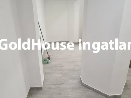 Kiadó kereskedelmi és ipari ingatlan Budapest XI. kerület, Budapest XI. kerület, Etele út 55 nm