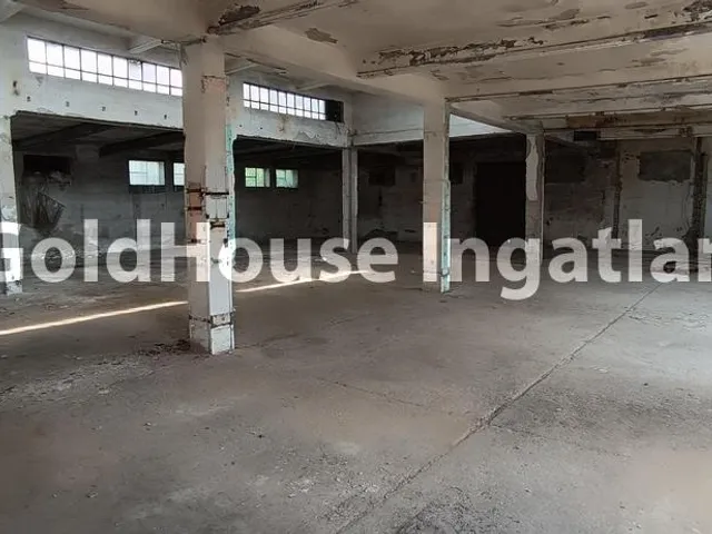Kiadó kereskedelmi és ipari ingatlan Budapest X. kerület, Bp. X. ker. Venyige utca 1075 nm