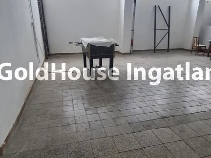 Kiadó kereskedelmi és ipari ingatlan Budapest XXI. kerület, 1211 Budapest Mansfield Péter utca 650 nm